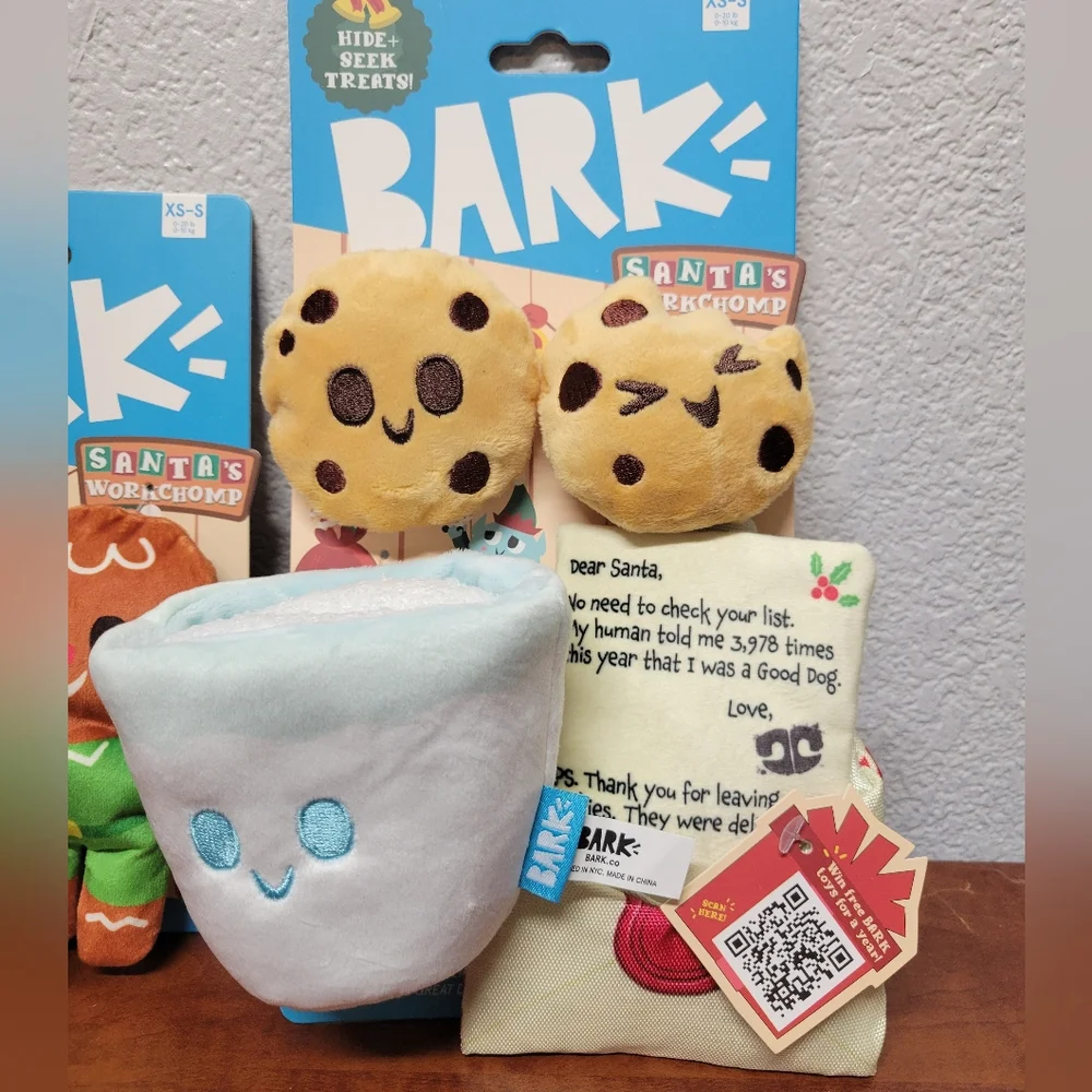 Bark Santas Workchomp Dog Toys XS-S Set Of 2 Nwt